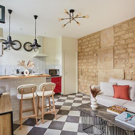 Apartment Center Of Paris By Studio Prestige Exterior photo
